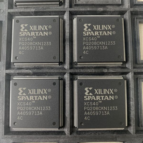 XCS40-4PQ208C