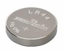 LR44